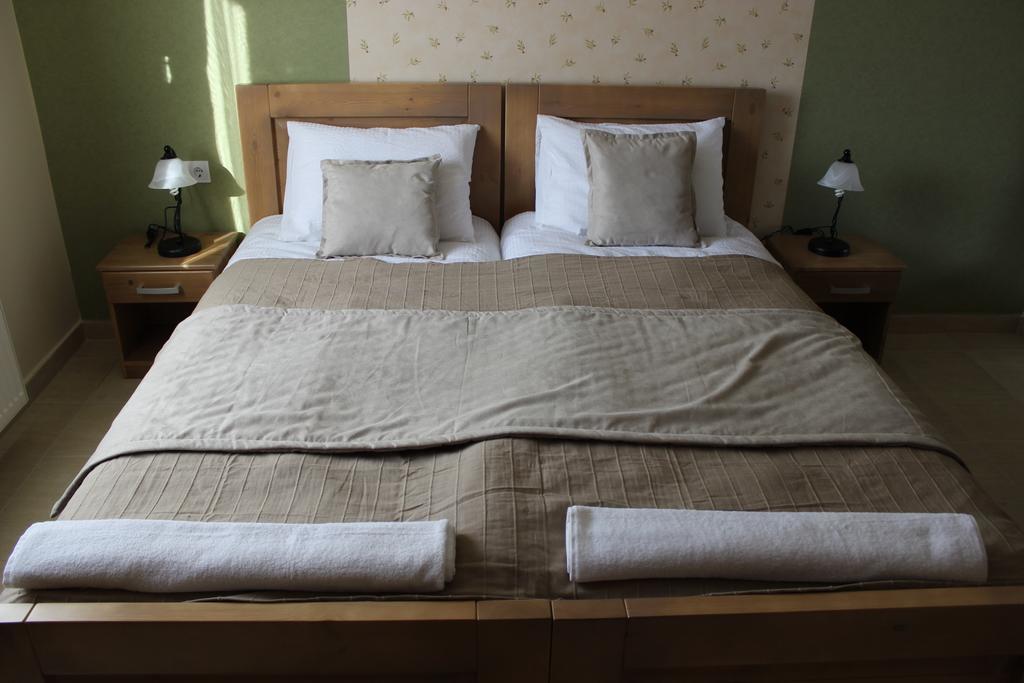 Bed and Breakfast Alice Panzio Gold à Kalocsa Chambre photo